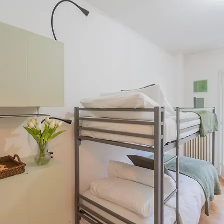 Besana 9 On The - Private Garden & Parking By Rent Apartman Moltrasio