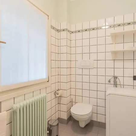 Besana 9 On The - Private Garden & Parking By Rent Moltrasio