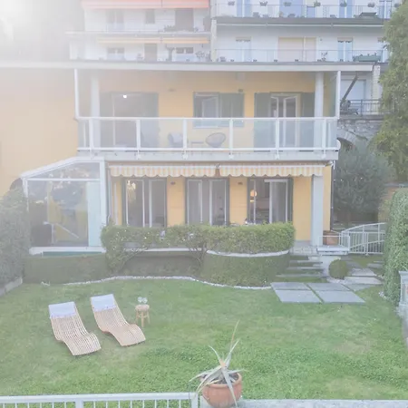 Besana 9 On The - Private Garden & Parking By Rent Moltrasio