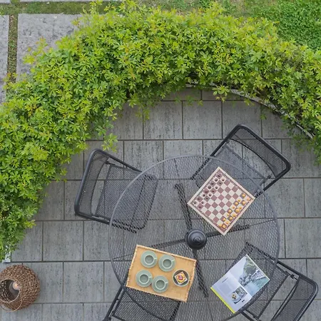 Besana 9 On The - Private Garden & Parking By Rent * Moltrasio