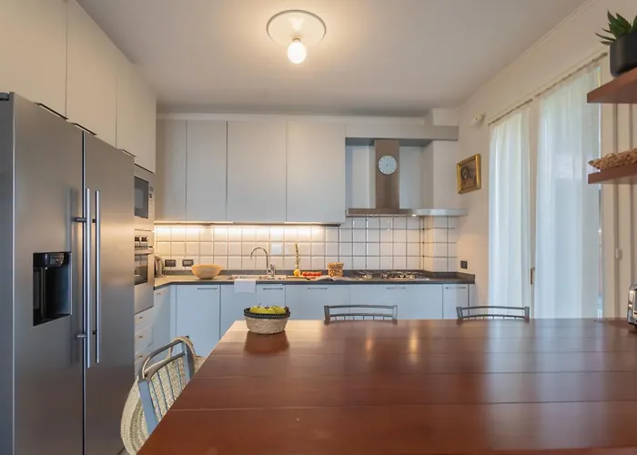 דירה Besana 9 On The - Private Garden & Parking By Rent *